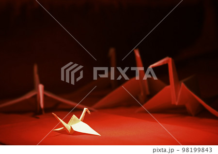 Origami cranes Origami cranes 98199843