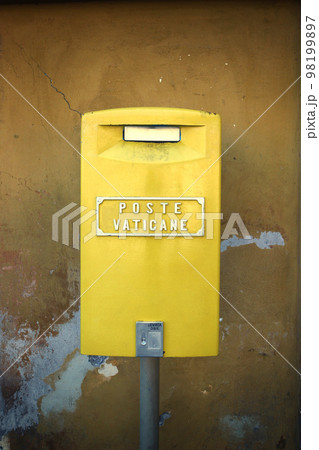 Mailbox in vatican city Mailbox in vatican city 98199897