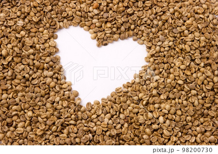 Unroasted coffee texture with heart 98200730