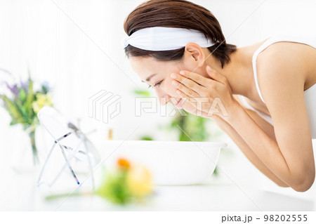 洗顔 女性 スキンケア 洗顔 女性 スキンケア 98202555
