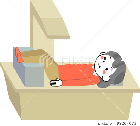 DXA法で骨密度測定をするシニア女性 DXA法で骨密度測定をするシニア女性 98204073