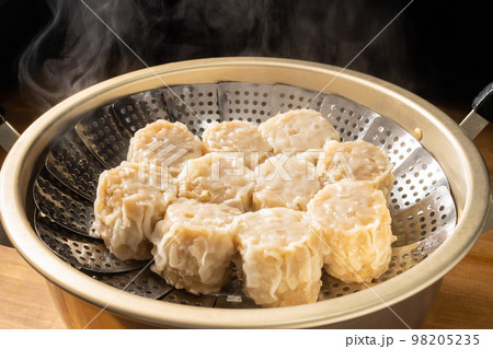 蒸しあがった焼売 98205235