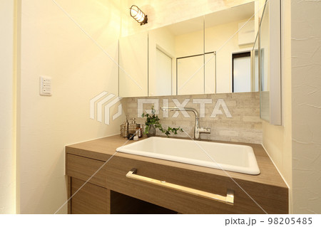 デザイナーズハウス お洒落な洗面脱衣室 デザイナーズハウス お洒落な洗面脱衣室 98205485