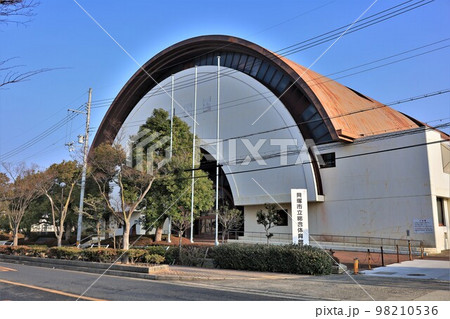 貝塚市立総合体育館（大阪府貝塚市） 98210536