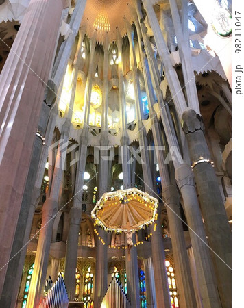 【スペイン】サグラダ・ファミリア 大聖堂の中央祭壇(バルセロナ) 【スペイン】サグラダ・ファミリア 大聖堂の中央祭壇(バルセロナ) 98211047