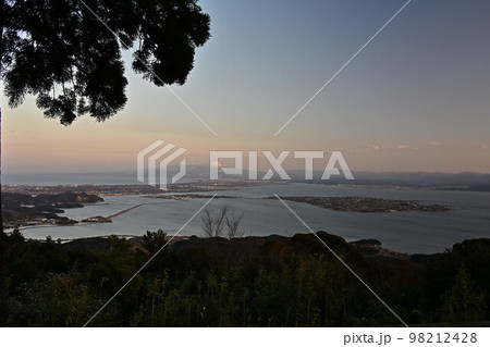 枕木山からの大山 98212428