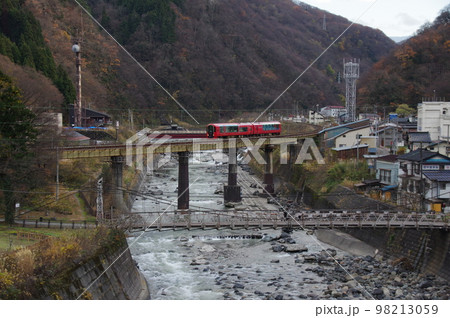 大糸線全線開通65周年記念乗入れ リゾート雪月花 第7姫川橋梁 98213059
