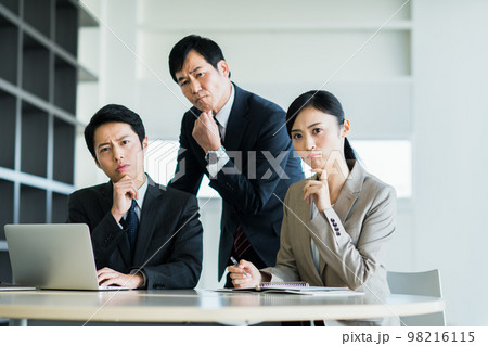 ビジネス ビジネス 98216115