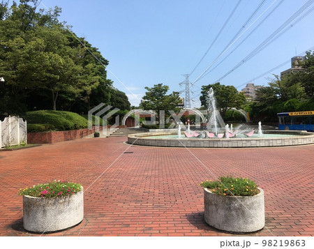 東京の広場 98219863