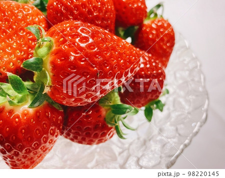 いちご 98220145