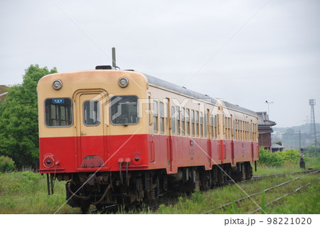 小湊鉄道 上総山田駅 キハ200 小湊鉄道 上総山田駅 キハ200 98221020