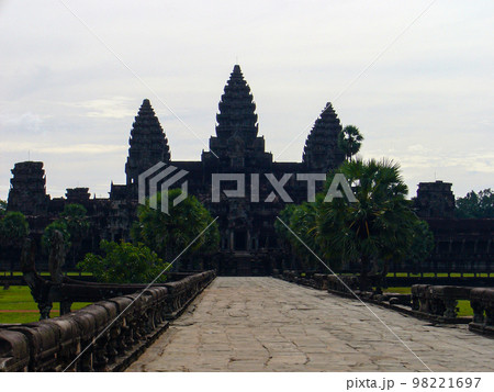 アンコール遺跡群2005　アンコールワット 98221697