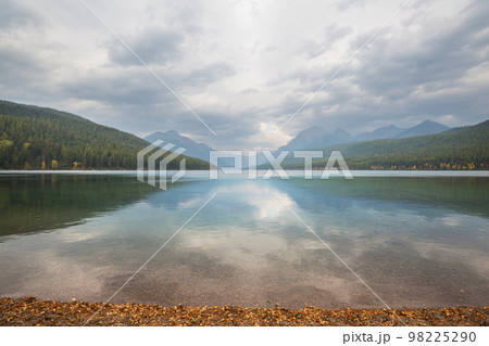 Bowman lake 98225290