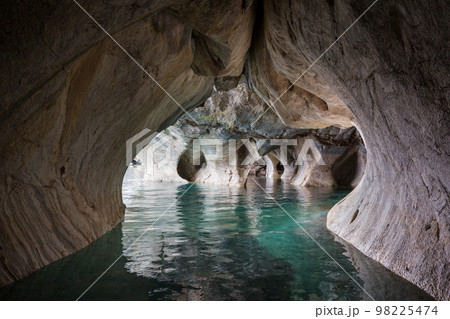 Marble cave 98225474