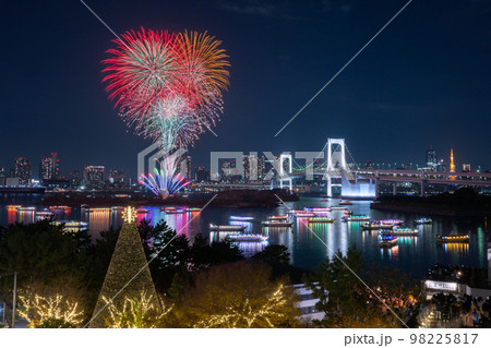 お台場レインボー花火2022 98225817