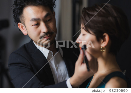 ヘアメイク　撮影 98230690