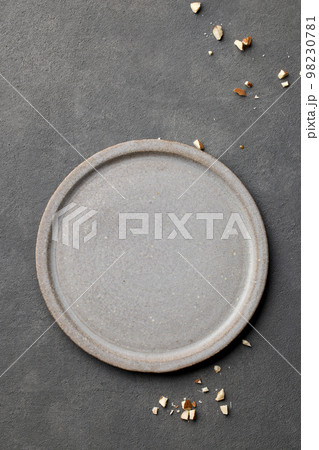 empty grey plate 98230781
