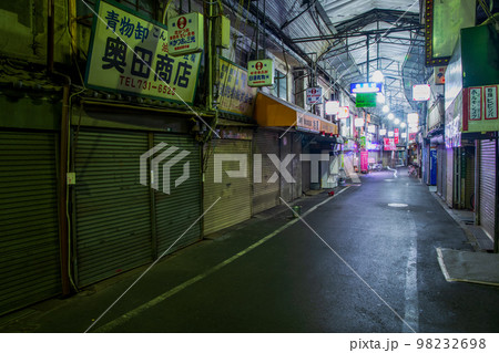 大阪　鶴橋の町並み 98232698