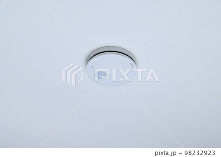 天井に設置された無線式火災探知機 天井に設置された無線式火災探知機 98232923