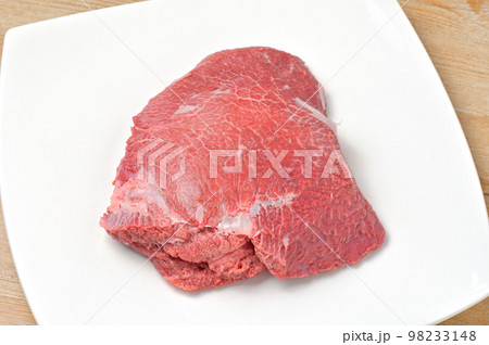 国産牛の「牛ほほ肉」「牛ホホ肉」「牛頬肉」、部位、貴重、レア。 国産牛の「牛ほほ肉」「牛ホホ肉」「牛頬肉」、部位、貴重、レア。 98233148
