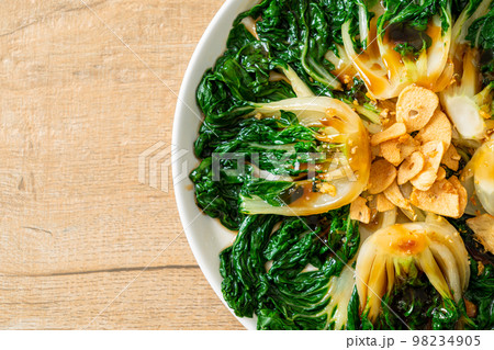 baby Chinese cabbage with oyster sauce and garlic baby Chinese cabbage with oyster sauce and garlic 98234905