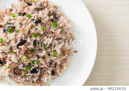 Fried Rice with Chinese Olives and Minced Pork Fried Rice with Chinese Olives and Minced Pork 98235610