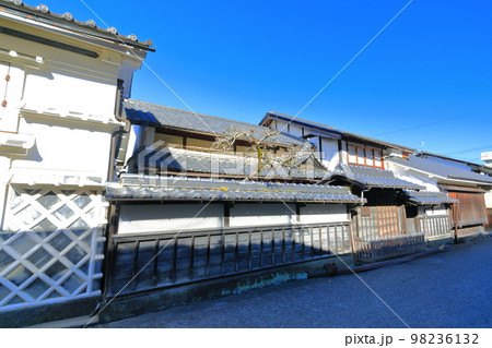 【高知県】晴天の竹村屋住宅(佐川町の酒蔵の道) 【高知県】晴天の竹村屋住宅(佐川町の酒蔵の道) 98236132