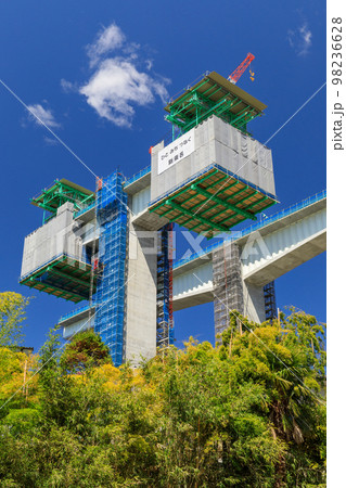 新東名高速道路の建造風景 98236628