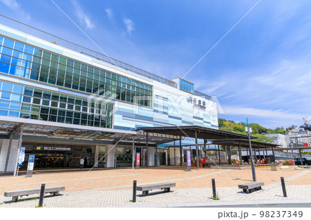 熱海温泉_熱海駅周辺の風景 98237349