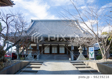 三河一向一揆の寺（愛知県岡崎市 勝鬘寺 ）本堂 98239218