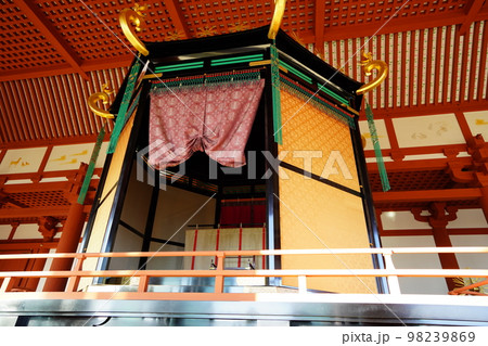 平城宮大極殿・高御座(たかみくら) 平城宮大極殿・高御座(たかみくら) 98239869