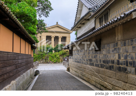 岡山_早朝の静かな倉敷美観地区の風景 98240413