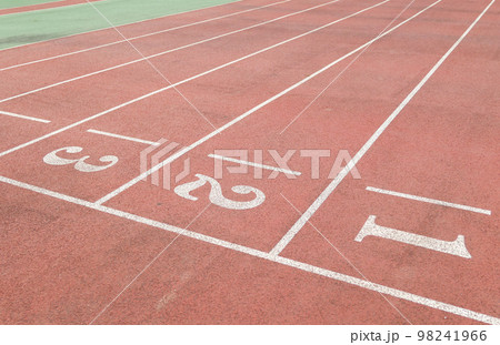 スポーツ 陸上 ランニング 98241966