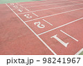 スポーツ 陸上 ランニング 98241967