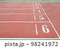 スポーツ 陸上 ランニング 98241972