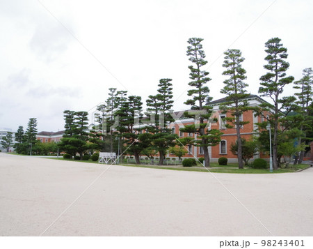 広島 江田島 旧海軍兵学校生徒館（通称赤レンガ、幹部候補生学校庁舎） 98243401