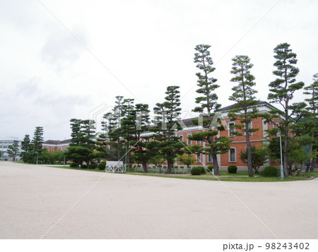 広島 江田島 旧海軍兵学校生徒館(通称赤レンガ、幹部候補生学校庁舎) 広島 江田島 旧海軍兵学校生徒館(通称赤レンガ、幹部候補生学校庁舎) 98243402