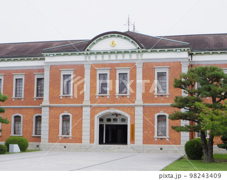 広島 江田島 旧海軍兵学校生徒館(通称赤レンガ、幹部候補生学校庁舎) 広島 江田島 旧海軍兵学校生徒館(通称赤レンガ、幹部候補生学校庁舎) 98243409