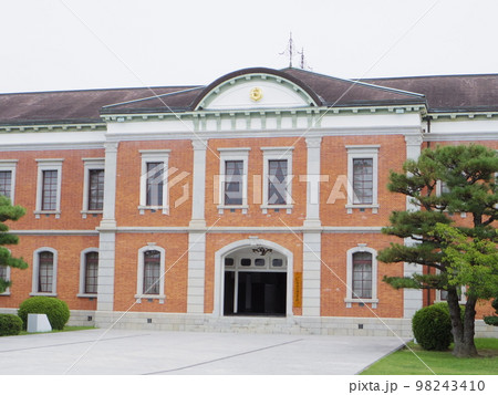 広島 江田島 旧海軍兵学校生徒館（通称赤レンガ、幹部候補生学校庁舎） 98243410
