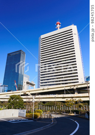 東京 浜松町駅付近のオフィス街 東京 浜松町駅付近のオフィス街 98245705
