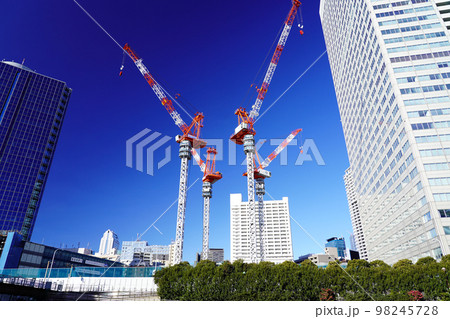 東京 浜松町駅付近のオフィス街 東京 浜松町駅付近のオフィス街 98245728