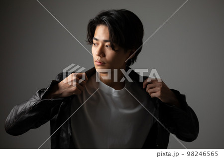 男性 男性 98246565