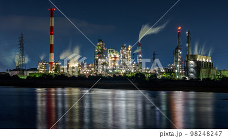 【工場夜景】三重県四日市の工場夜景 【工場夜景】三重県四日市の工場夜景 98248247