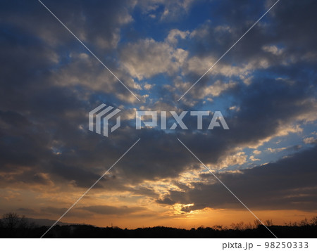 冬の夕景 冬の夕景 98250333
