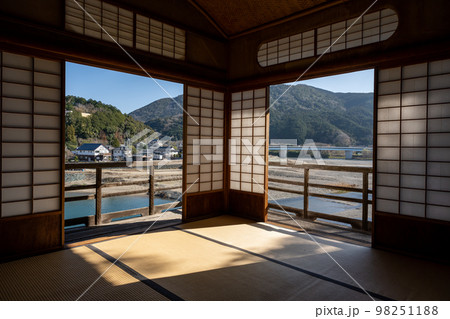 臥龍山荘 98251188