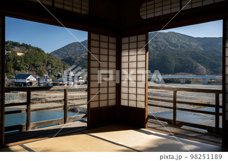 臥龍山荘 98251189