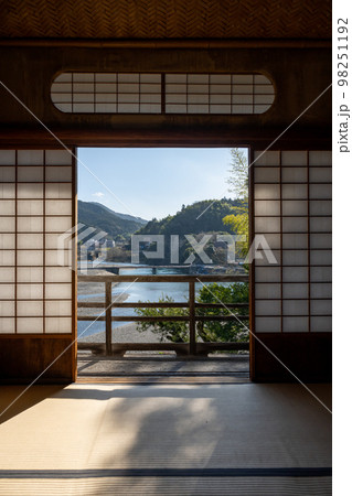 臥龍山荘 98251192