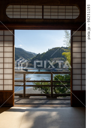 臥龍山荘 98251193