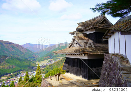 波賀城（兵庫県宍粟市） 98252002