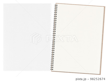片方破れた見開きスケッチブック、影なしの切抜き素材 98252674